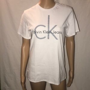 NWOT Calvin Klein Jeans T-shirt
